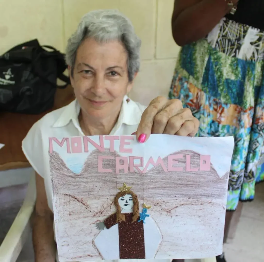 Dos generaciones unidas por el mar y la fe: el taller de Cáritas Matanzas 14 Dos generaciones unidas por el mar 14