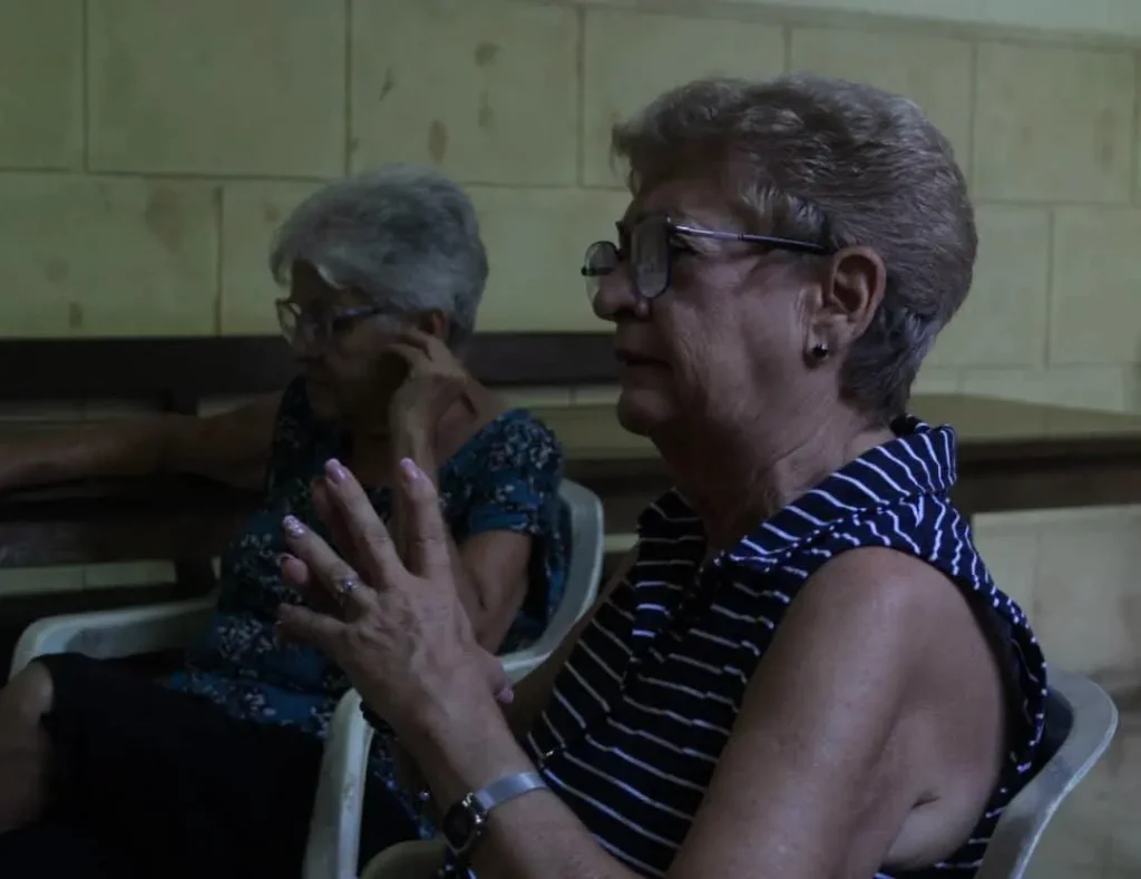 Dos generaciones unidas por el mar y la fe: el taller de Cáritas Matanzas 4 Dos generaciones unidas por el mar 3