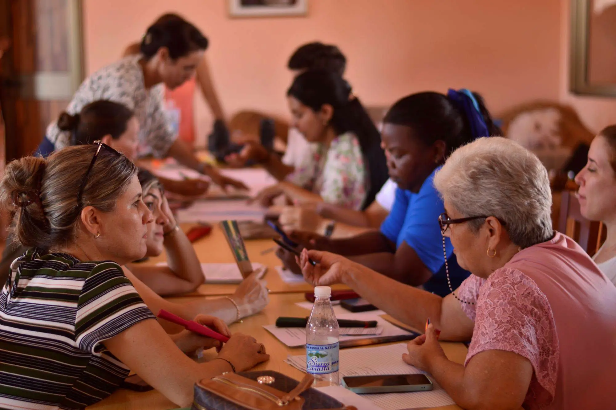 Sesiona Encuentro Nacional de Comunicación de Cáritas Cuba y del Programa de Personas Mayores