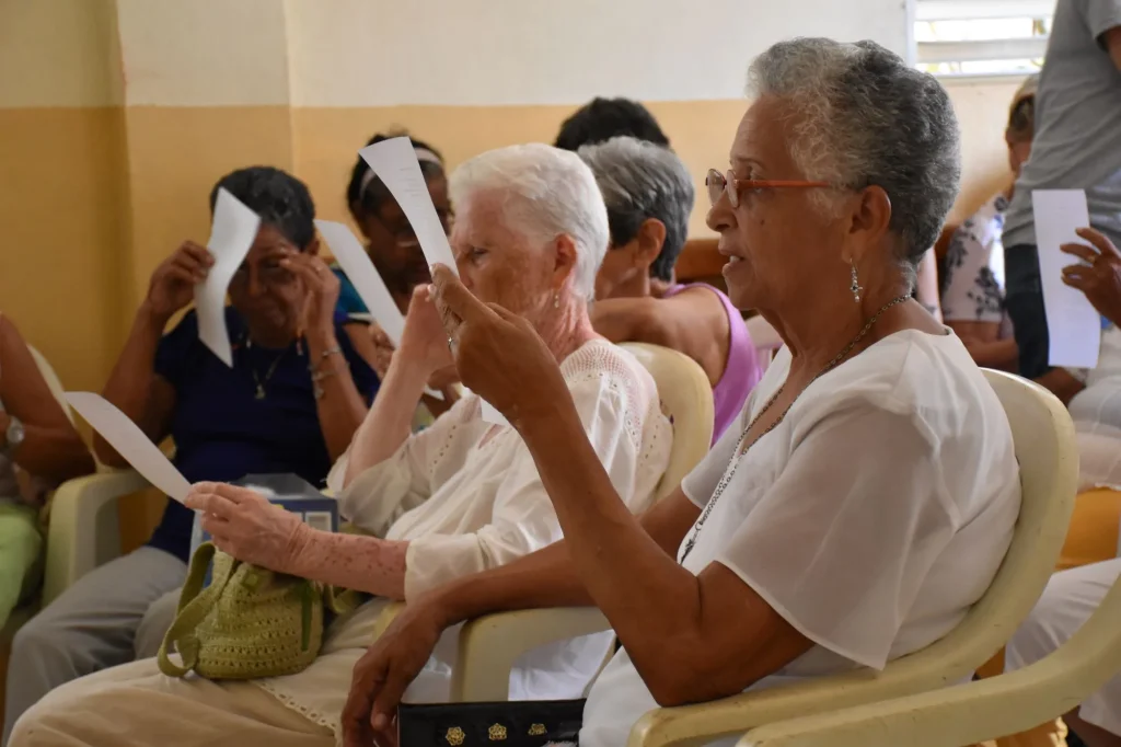 Jornada Mundial de Abuelos y Mayores “Yo no te olvidaré”: Manos que unen generaciones 14 Jornada M Ay B 18