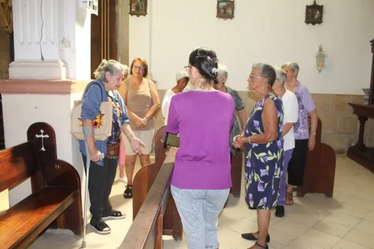 “Cáritas es el ADN espiritual que tanto necesitamos las personas mayores”. Así lo define Isolina Bellas Galván, beneficiaria del Programa de Personas Mayores, de Cáritas Cuba, en la diócesis de Matanzas.