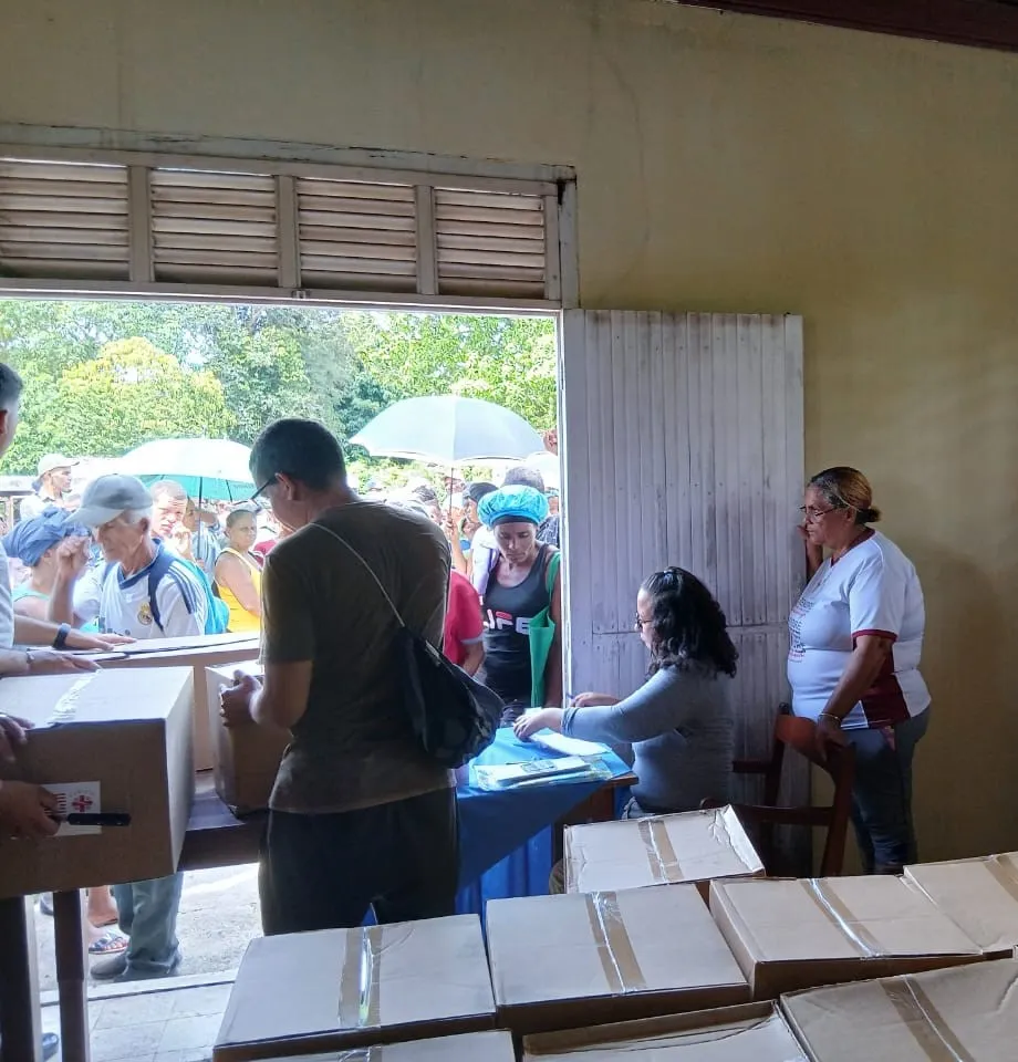 El milagro de la ayuda compartida 9 Donativo en Sempre 5
