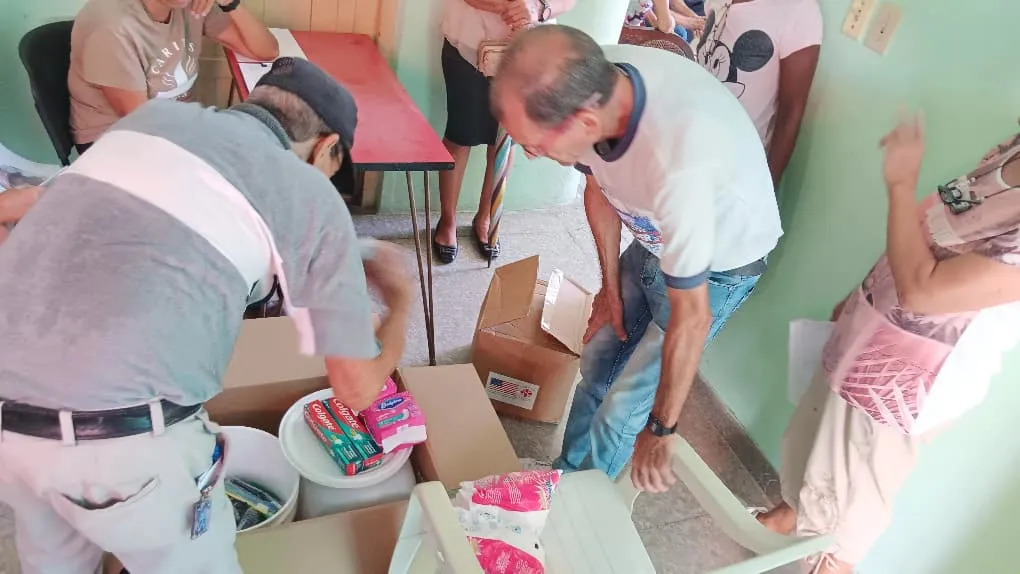 El milagro de la ayuda compartida 6 Entrega de donativos en parroquia La Milagrosa 2 2 11zon