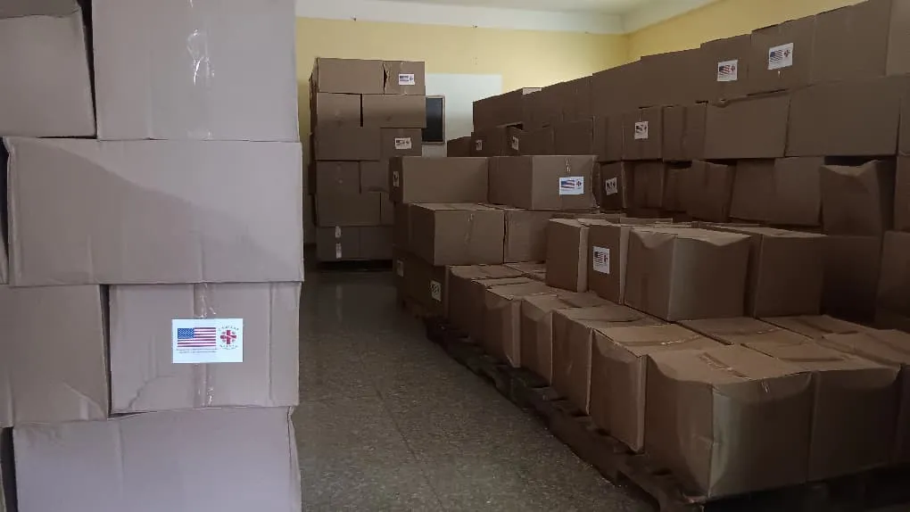 El milagro de la ayuda compartida 4 Entrega de donativos en parroquia La Milagrosa 4 4 11zon