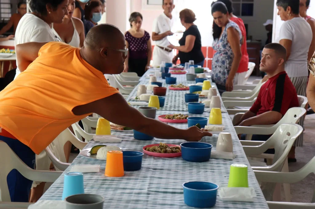 Talleres de Aprendiendo a crecer 2.JPG
