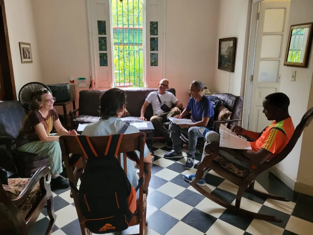 Trabajo en equipos durante formacion diocesana Stgo 2