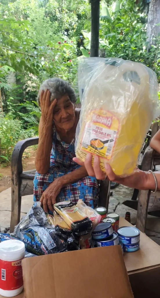 AYUDA HUMANITARIA LLEGA A LAS COMUNIDADES DE CANDELARIA 13
