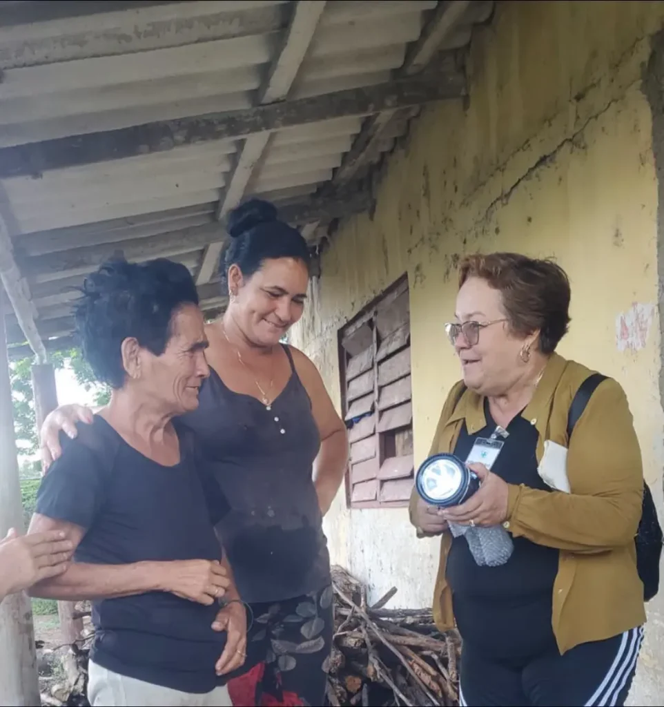 AYUDA HUMANITARIA LLEGA A LAS COMUNIDADES DE CANDELARIA 3