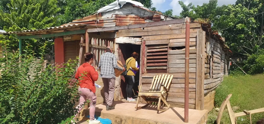 AYUDA HUMANITARIA LLEGA A LAS COMUNIDADES DE CANDELARIA 5