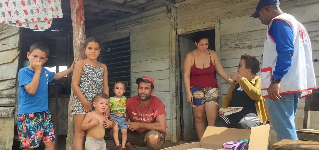AYUDA HUMANITARIA LLEGA A LAS COMUNIDADES DE CANDELARIA 9