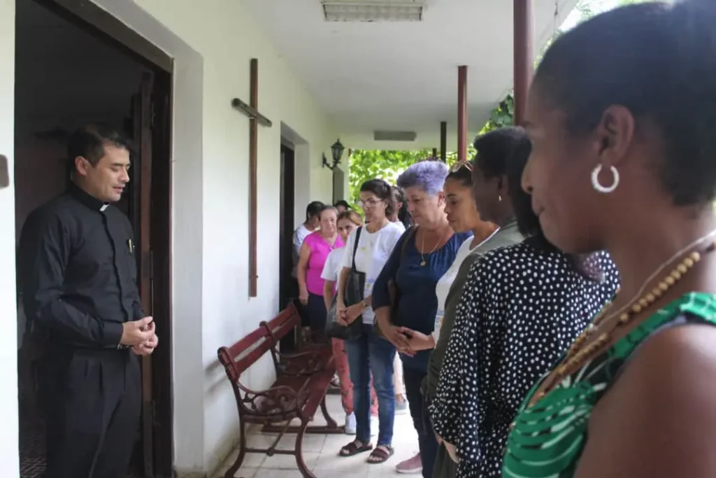 Actúen siempre en el amor de Dios, pues ha sido el Señor quien los ha elegido 2 Matanzas programa Aprendiendo a crecer Aac. 14