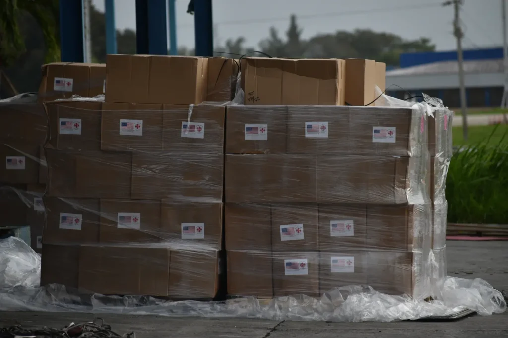 Recibe Diocesis de Pinar del Rio segundo vuelo con ayuda humanitaria desde EU 3