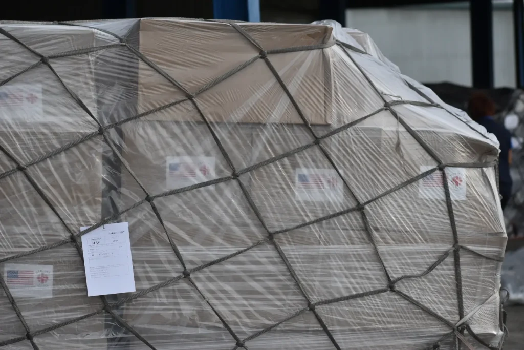 Recibe Diocesis de Pinar del Rio segundo vuelo con ayuda humanitaria desde EU 5