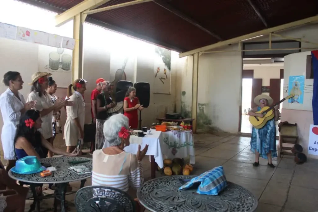 programa Aprendiendo a Crecer en Limonar 9